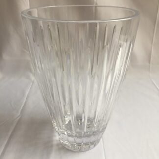 Mara 9" Crystal Vase