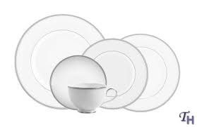 Dentelle 5 Piece Place Setting