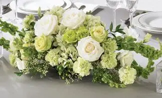 Sparkling Toast Centerpiece