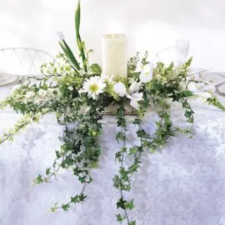 Candle contemporary all white Arrangement