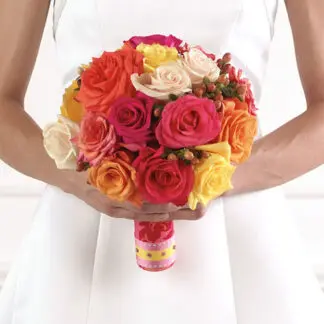 Round handheld Bouquet of Roses