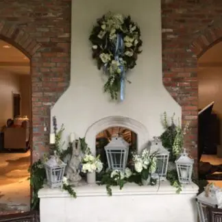 Mantle flowers outdoor